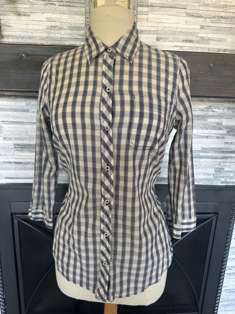 Lucky Brand navy blue  and Cream Plaid Button-Down Shirt size S